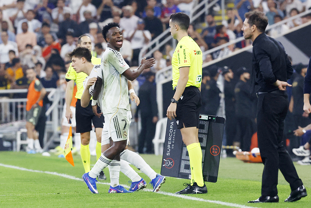 cover Simeone apologises for taunting Vinícius but refuses to ask for forgiveness
