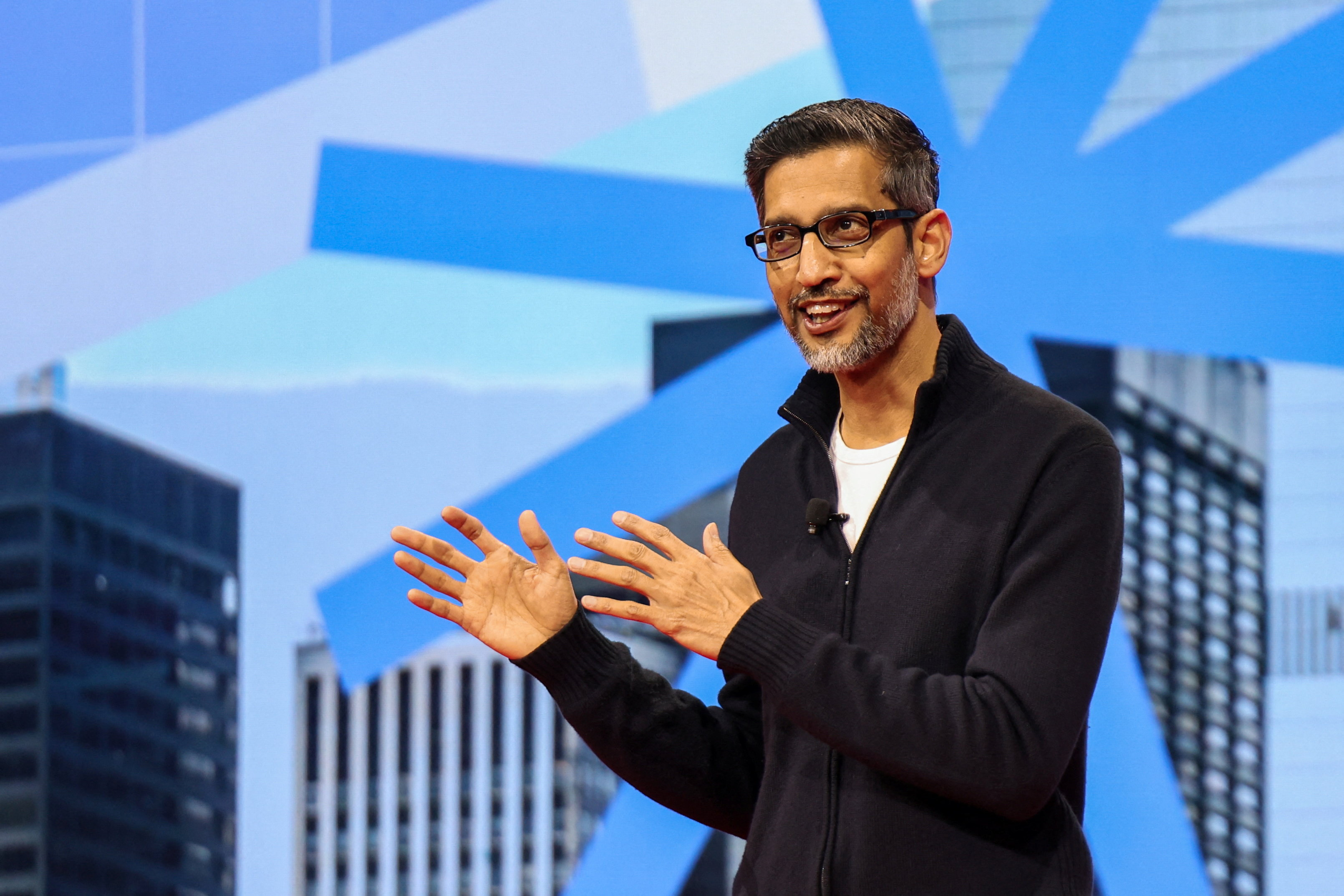 cover Apple, Google strike Gemini deal for revamped Siri in major win for Alphabet