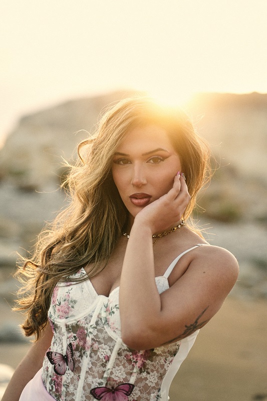 After ‘Voice of Greece’ appearance, Cypriot artist’s new single targets international career