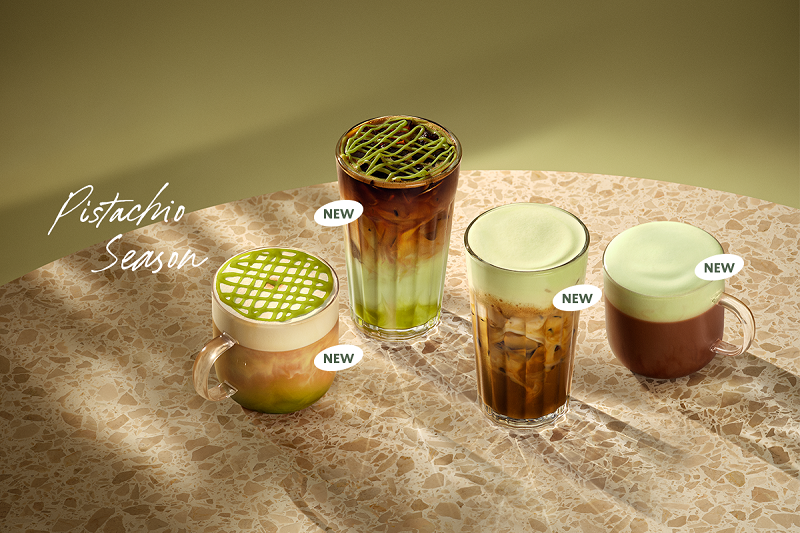 cover Starbucks serves up winter&#8217;s cosiest moments