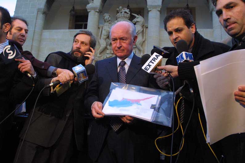 cover George Vassiliou: the president who understood the tragic consequences of dogmatism