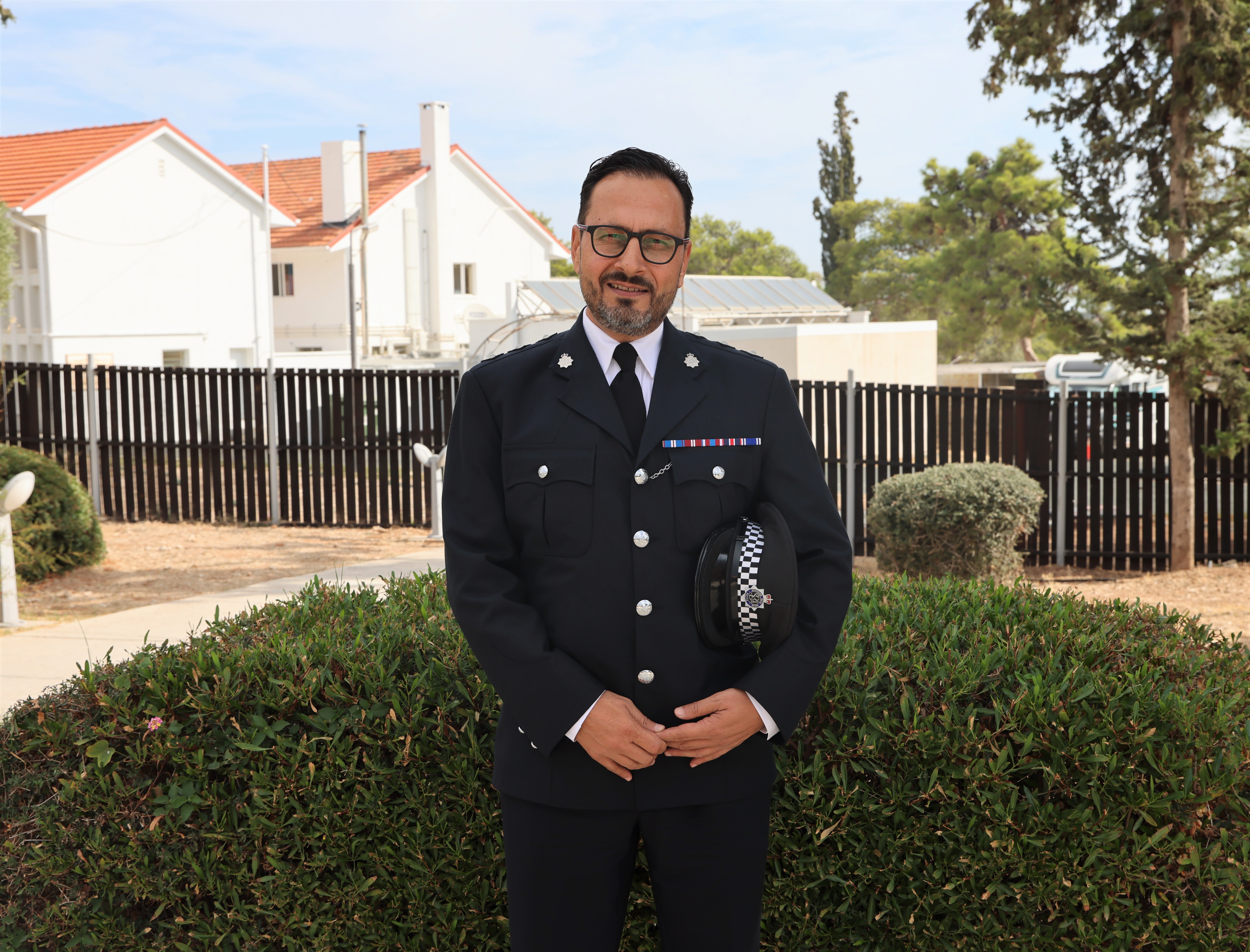 cover Bases officer awarded King’s medal