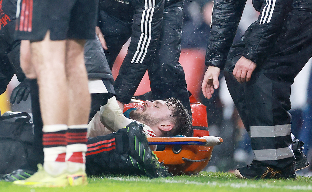 image Martinelli apologises after pushing injured Bradley