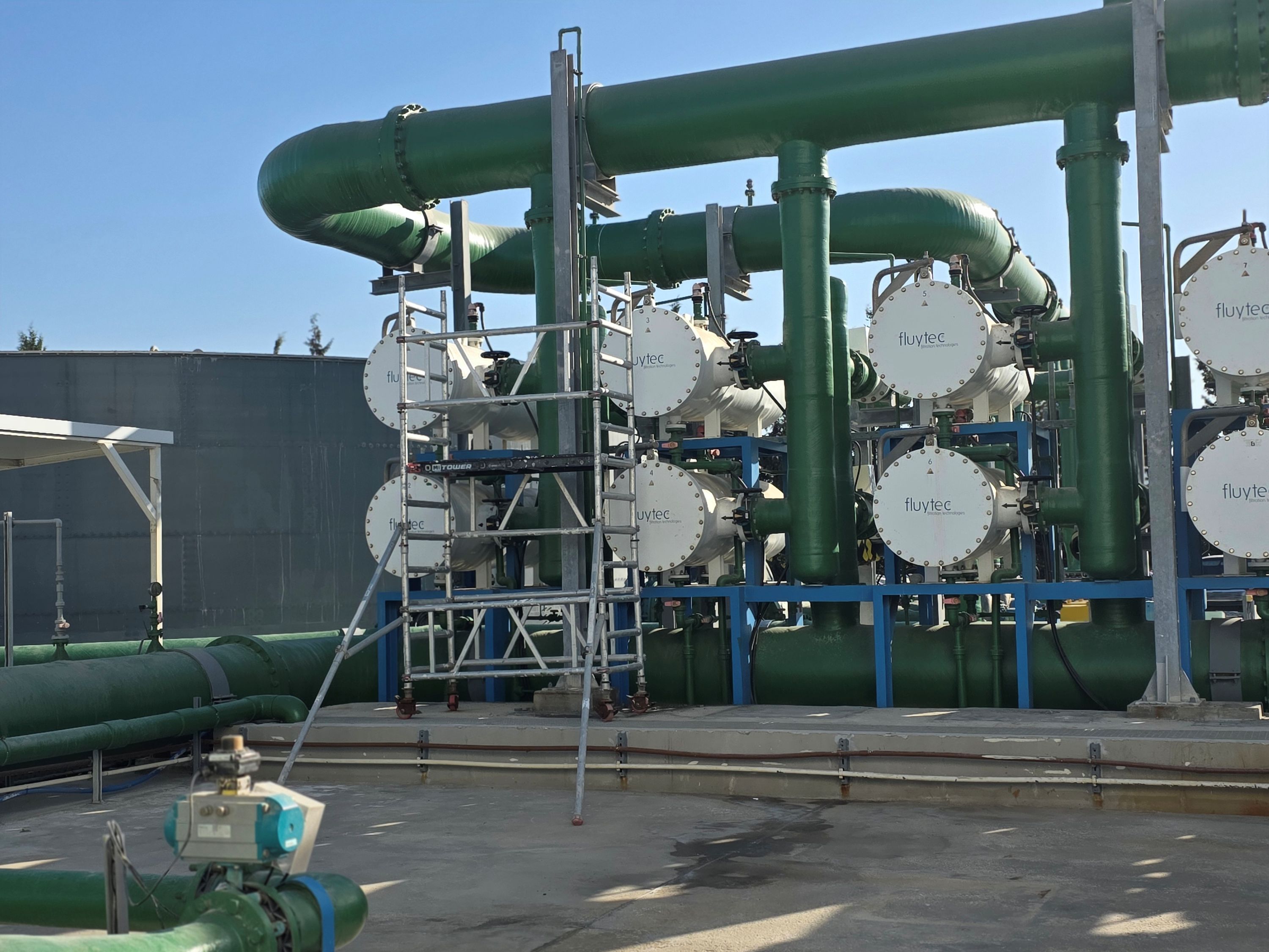 cover The battle over the desalination water fix