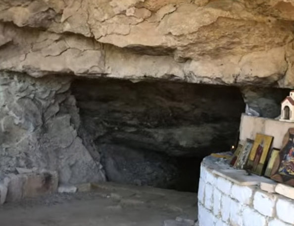 cover Emba’s Saint Lambrianos cave closed after rock cracks found