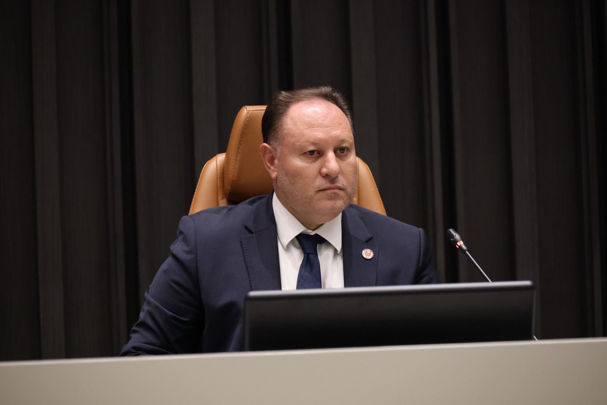 cover North ‘parliament speaker’ told to resign, called ‘liar and fraud’ over fake diploma accusations