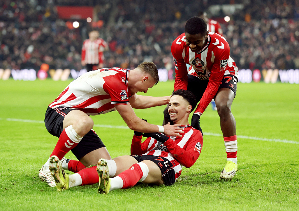 cover Sunderland make home a fortress as place in Europe beckons