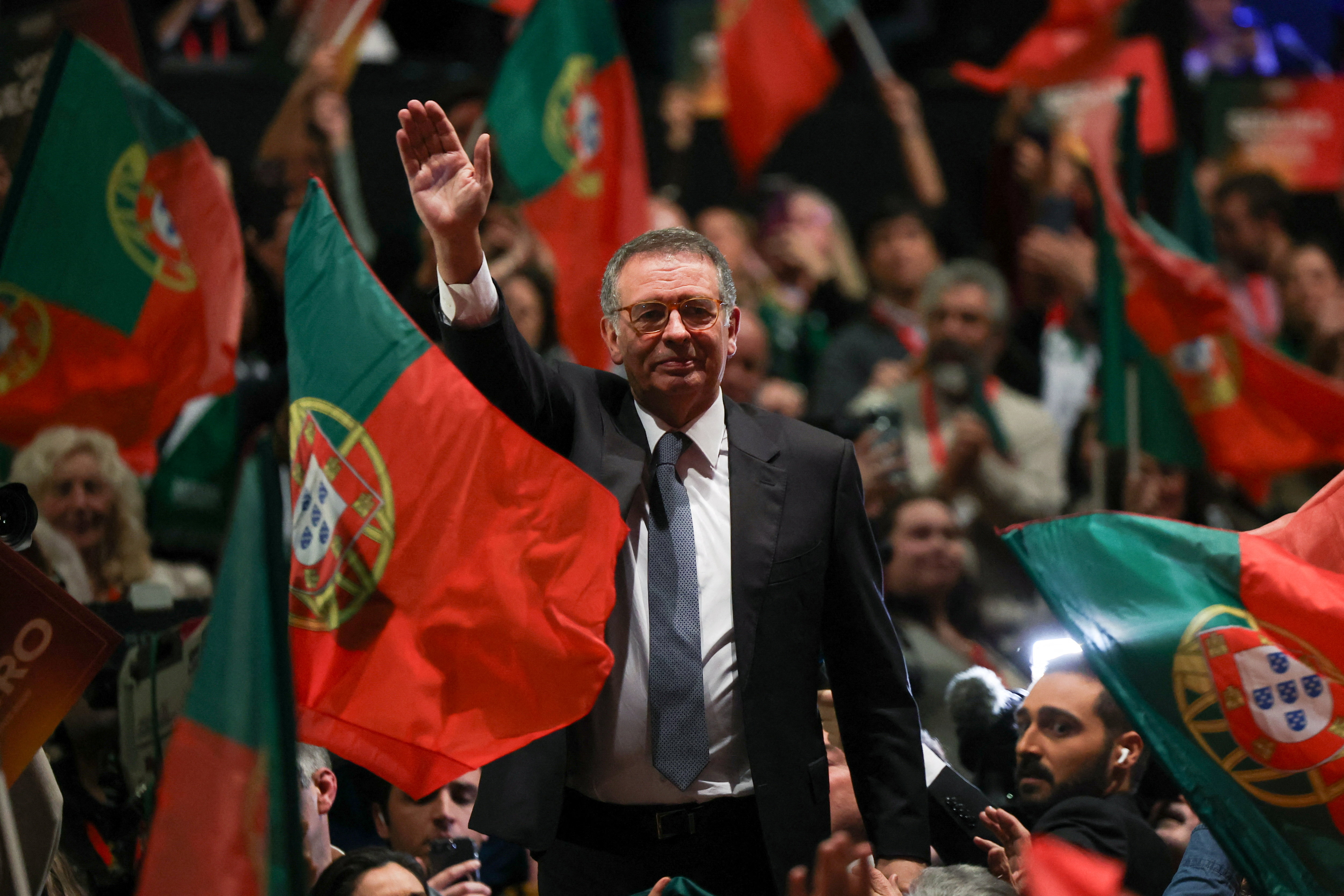 cover Three quarters of Portuguese in Cyprus vote for president-elect Seguro