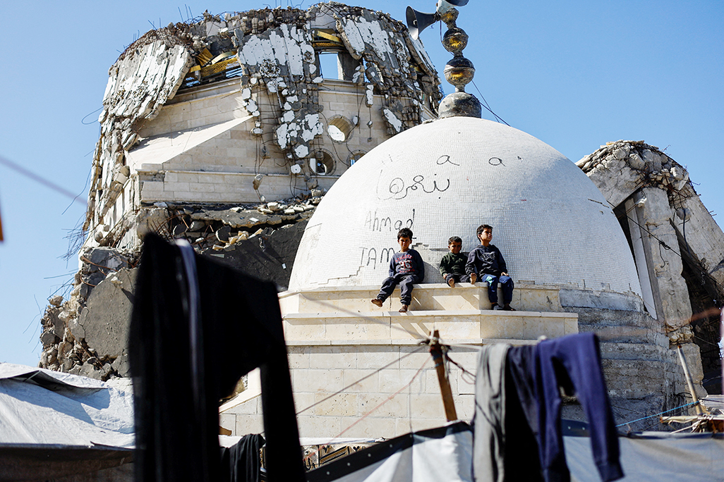 cover Ramadan begins in Gaza amid ruins of shattered mosques