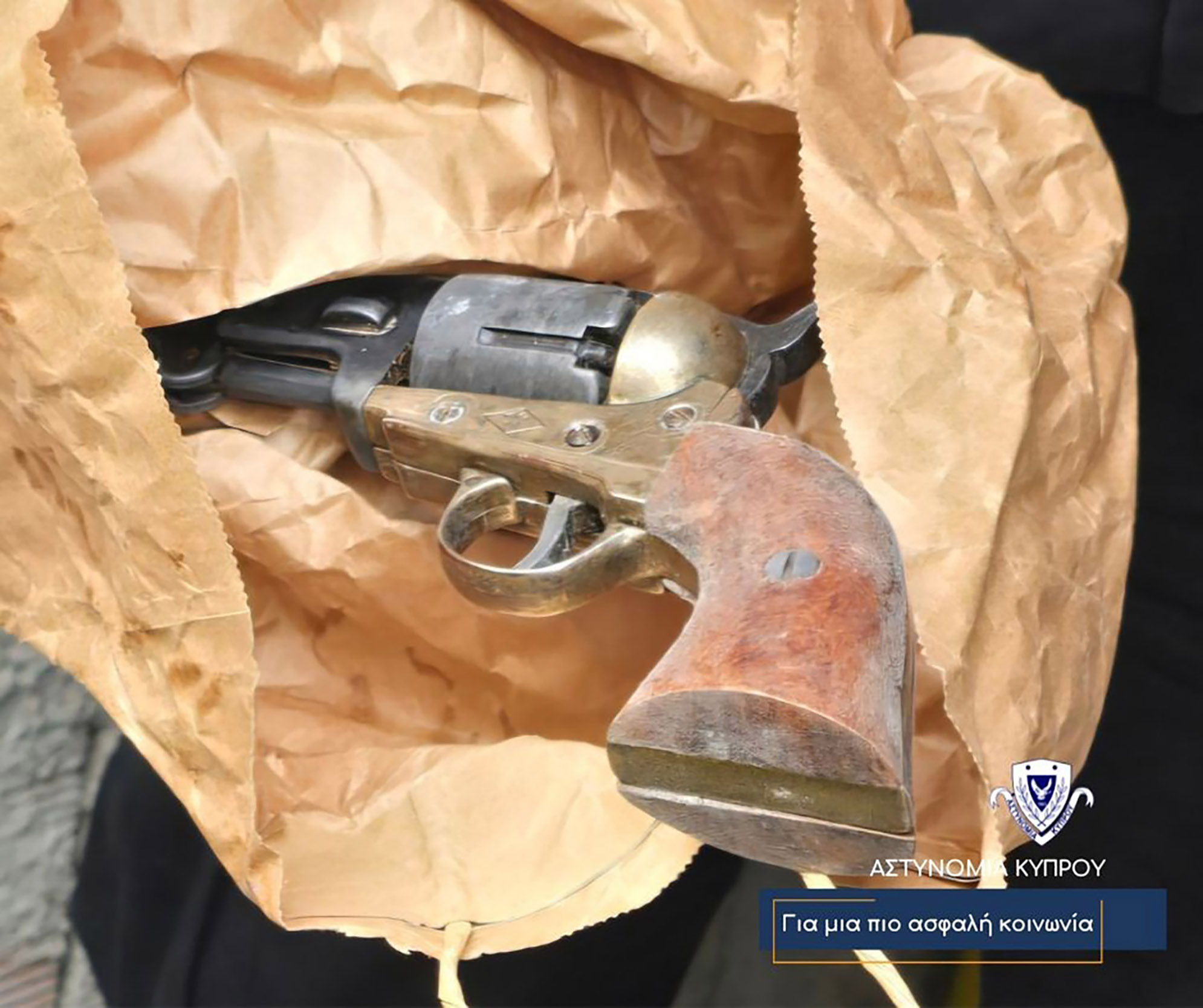 image Two arrested after seizure of over 200kg of drugs, weapons and explosives in Strovolos