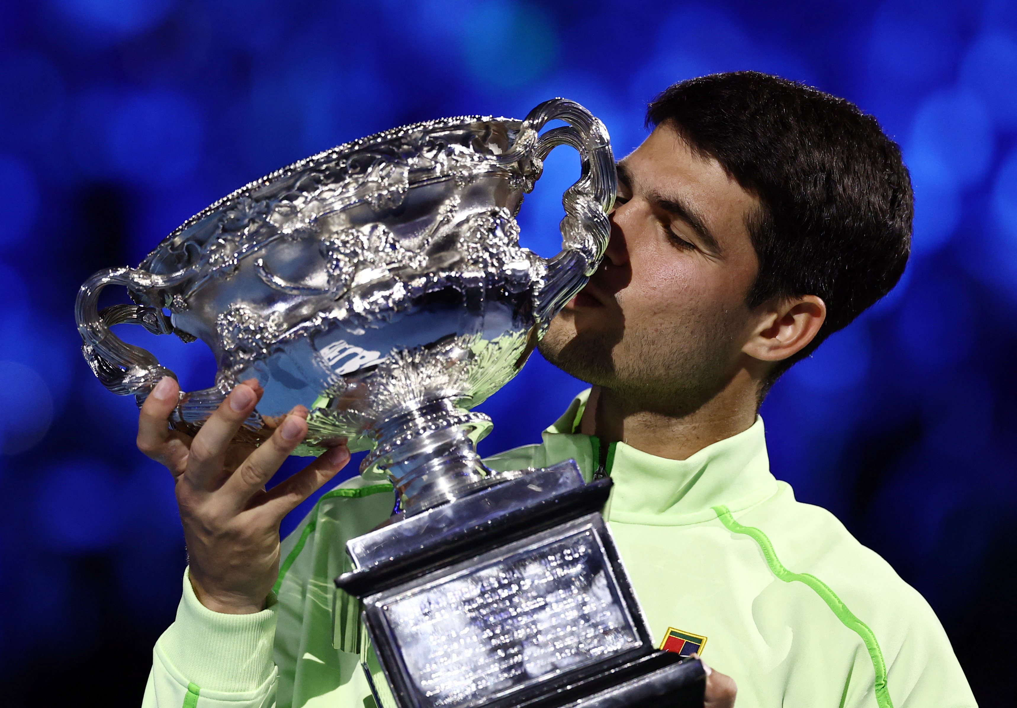 cover Djokovic hails &#8216;legendary&#8217; Alcaraz after Australian Open defeat