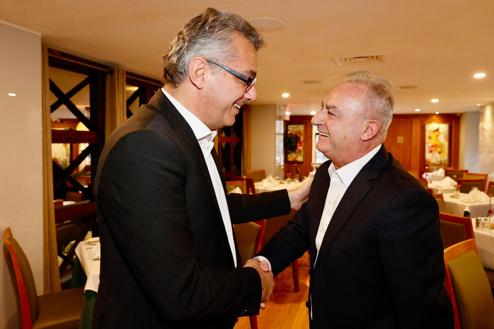 cover Erhurman meets Averof in New York