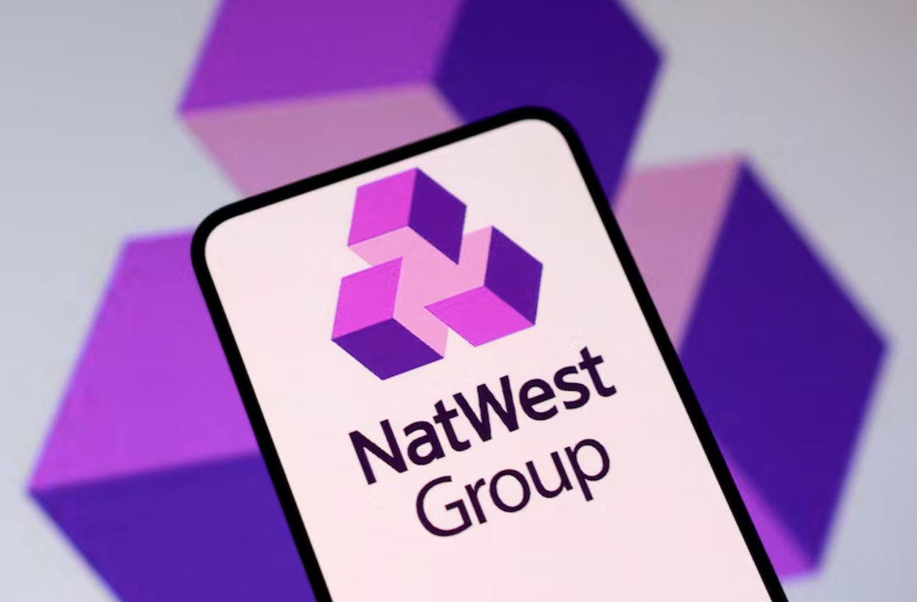 cover NatWest beats forecasts with annual profit of £7.7bn