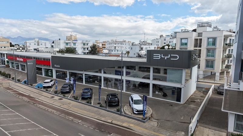 The new BYD SEALION 5 DM-i makes its debut in Cyprus 