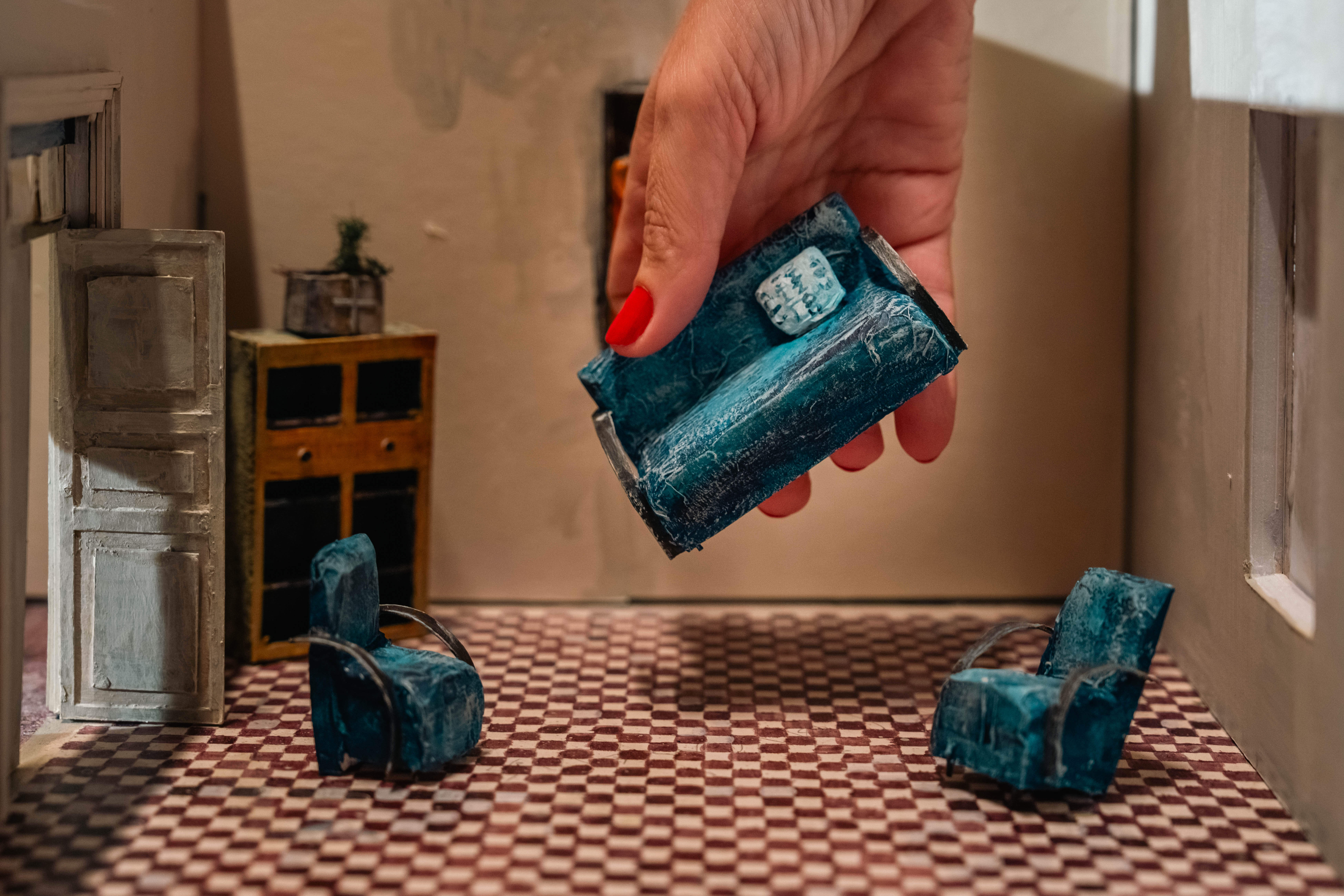 cover More performances acclaimed Cyprus play, with English surtitles