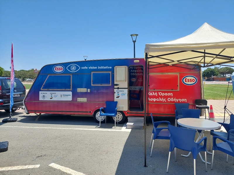 cover &#8216;Esso Safe Vision&#8217; drive first phase reveals need for driver eye care