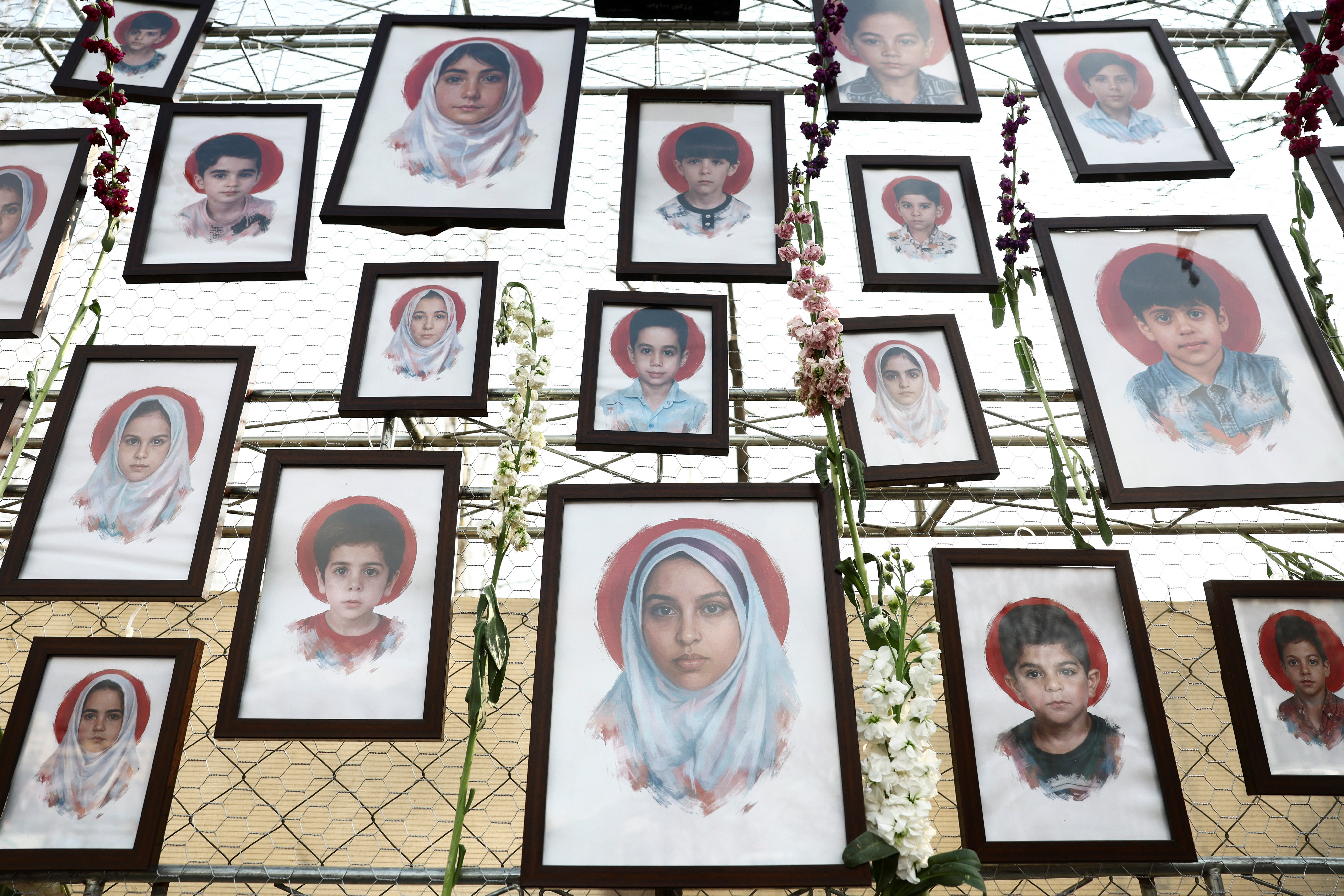 cover Americans believe Trump will send troops into Iran, and don&#8217;t like the idea, Reuters/Ipsos poll finds