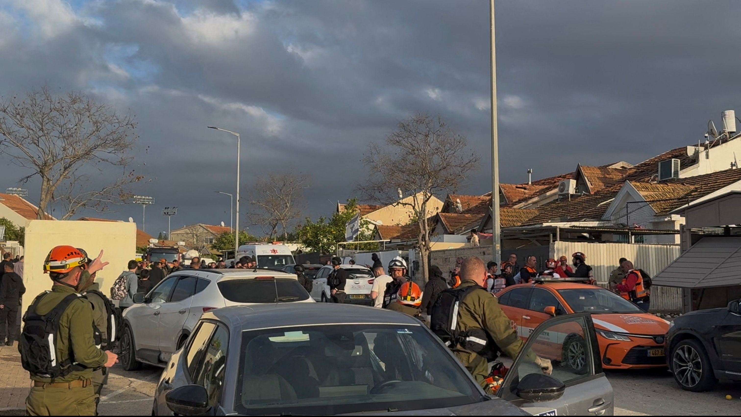 cover Trump says Iran leaders reasonable, &#8216;I think we&#8217;ll make a deal with them,  but it&#8217;s possible we won&#8217;t&#8217;