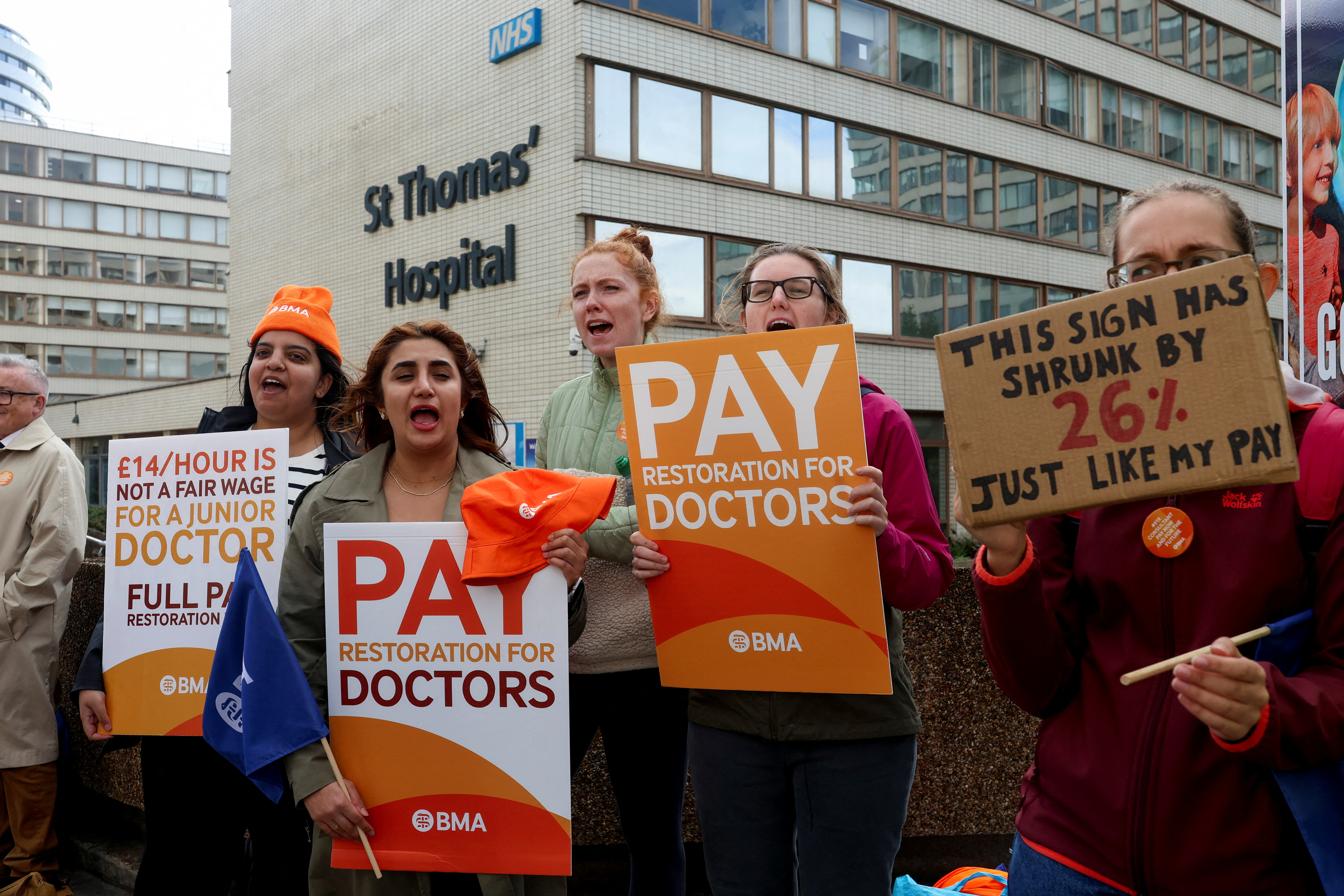 cover UK&#8217;s Starmer gives doctors&#8217; union 48 hours to reconsider pay and workforce deal