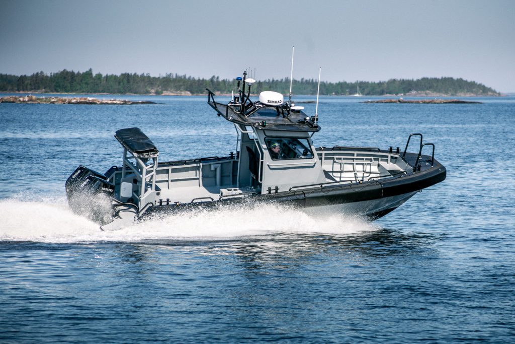 cover Dead diver pulled out of sea near Zenobia