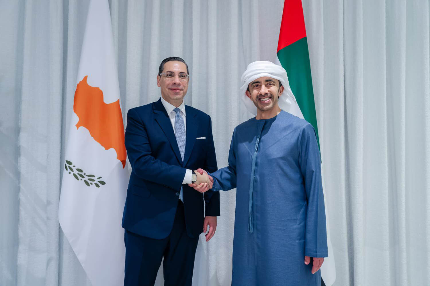image Kombos discusses Middle East developments with UAE