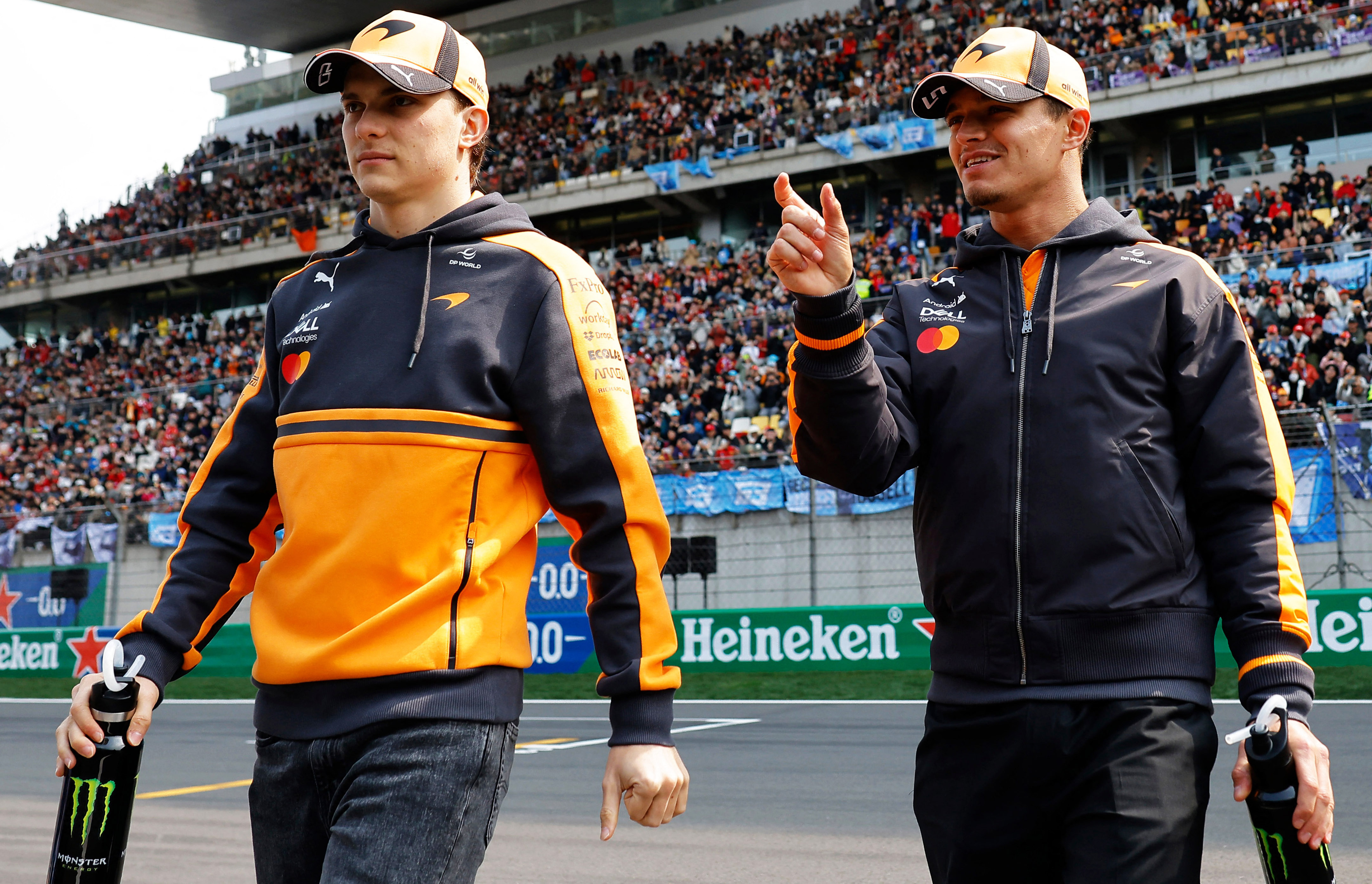 image Both McLarens out of Chinese GP before the start