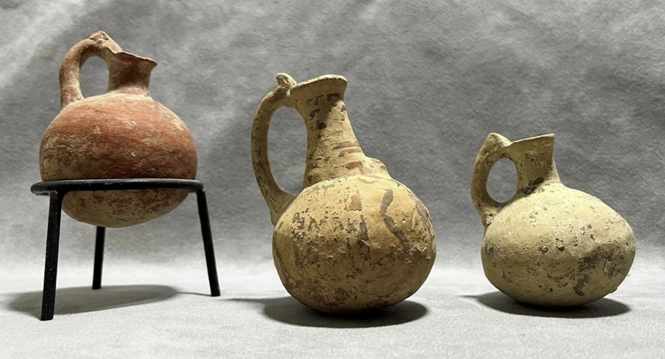 cover Eighteen Cypriot antiquities repatriated from US after online auction discovery