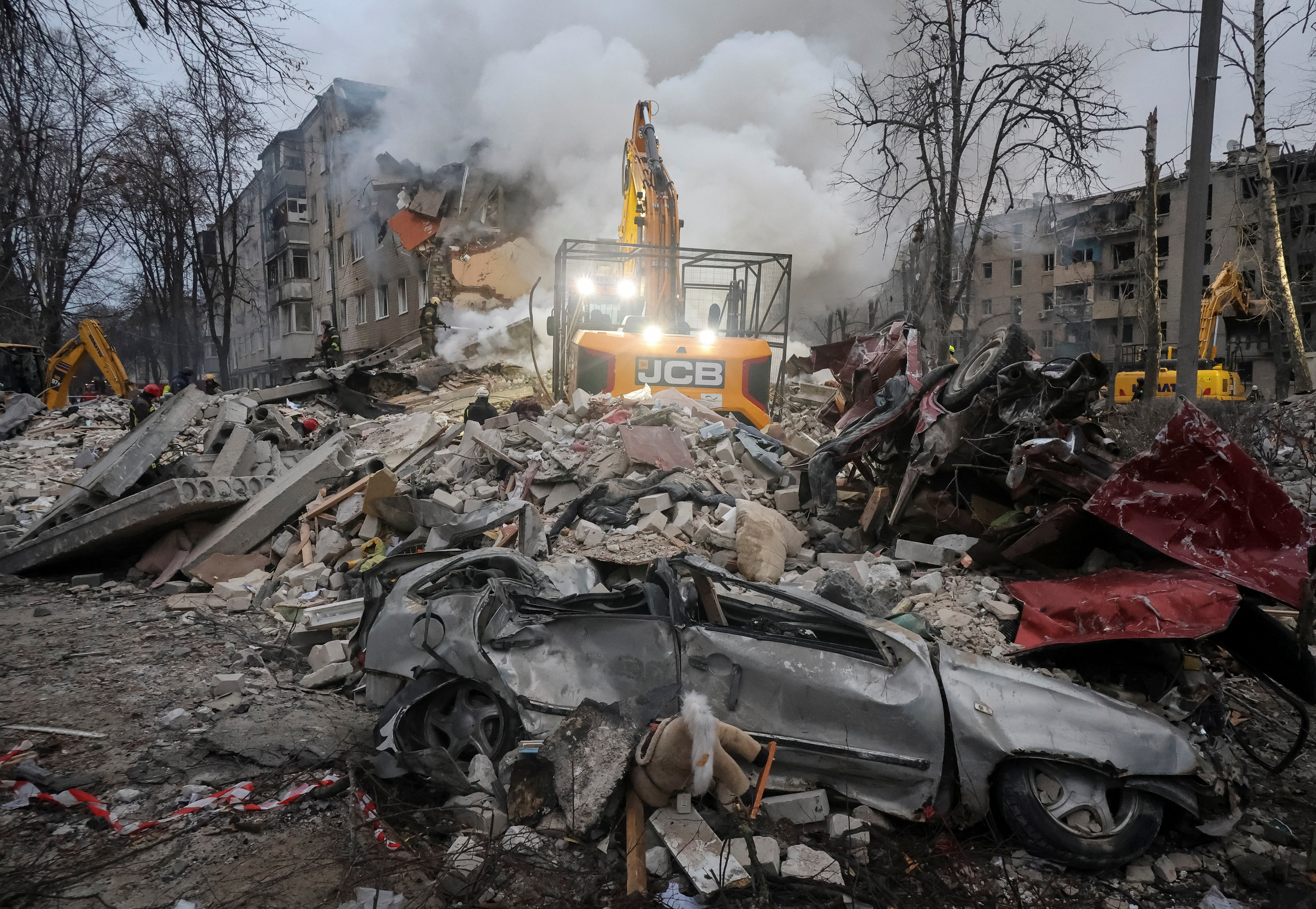 cover Russia hits Ukraine with drones, missiles, kills at least seven in Kharkiv