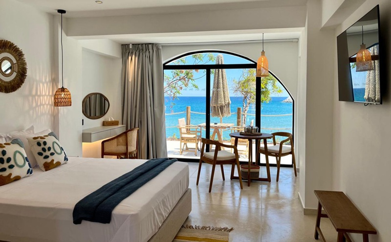 Spend Easter at Sirena Bay Luxury Suites: stay 4 nights, pay for only 3