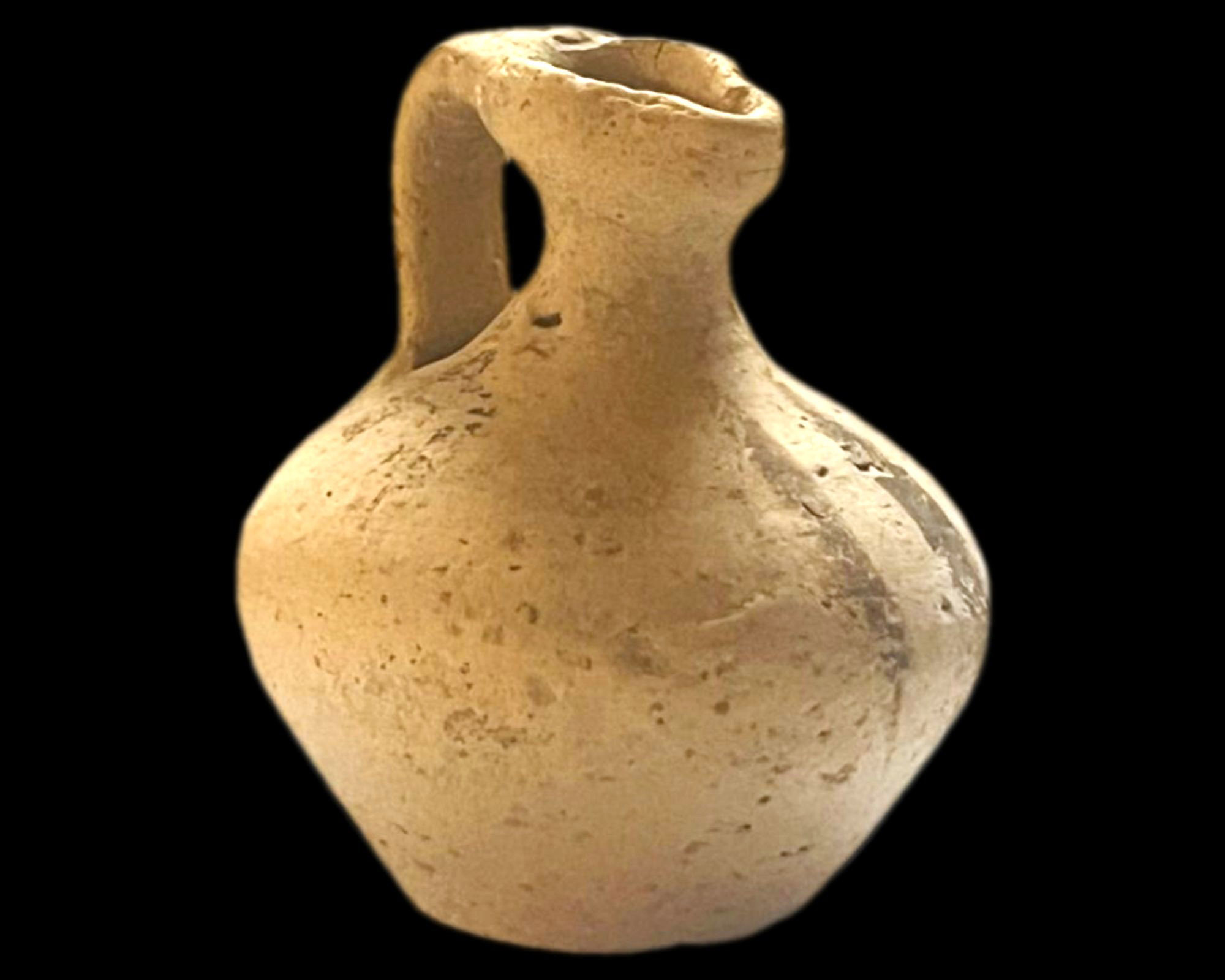 cover Ancient Cypriot jug repatriated from United States