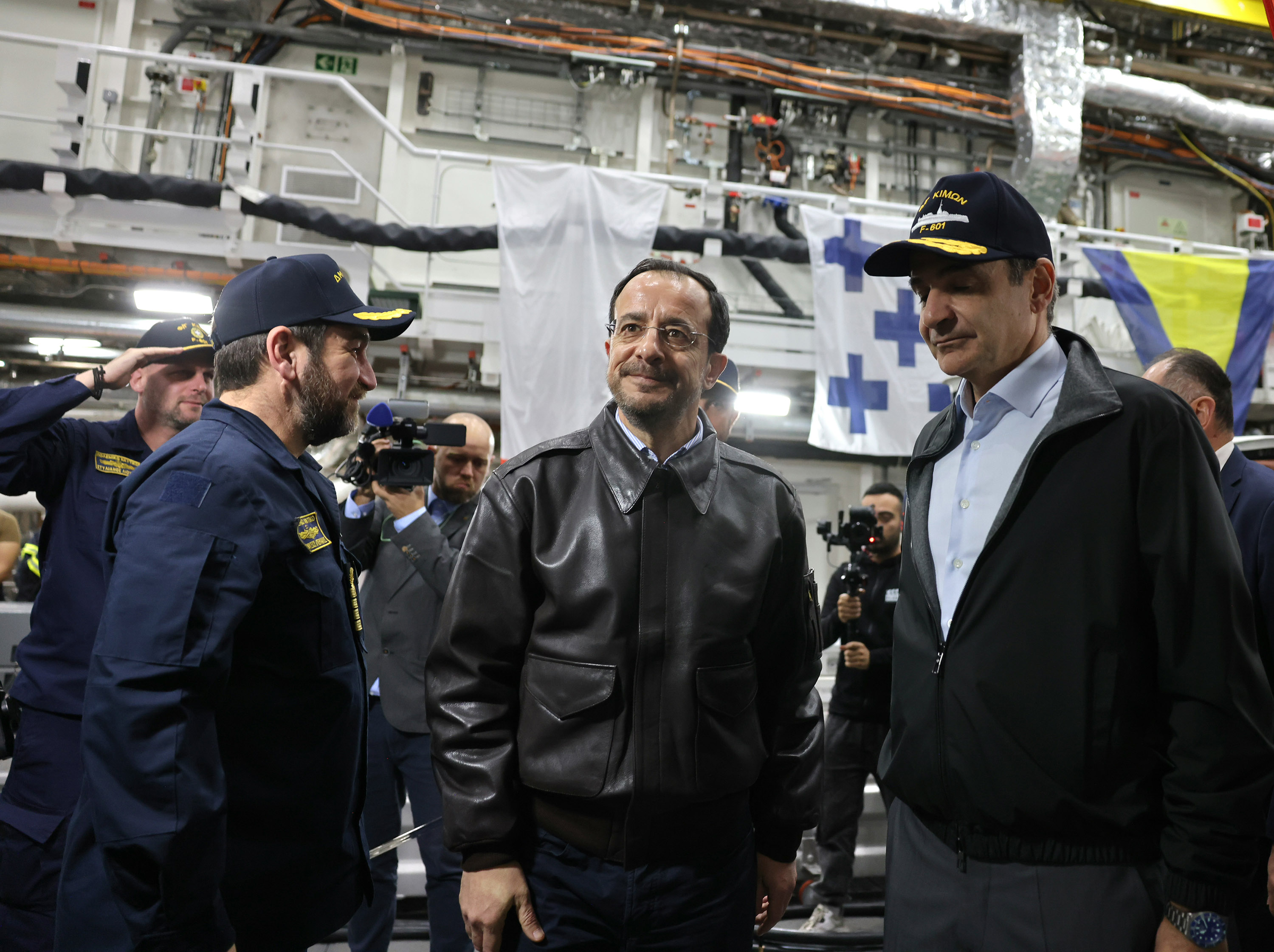 image Christodoulides, Mitsotakis visit Greek frigate off Cyprus coast