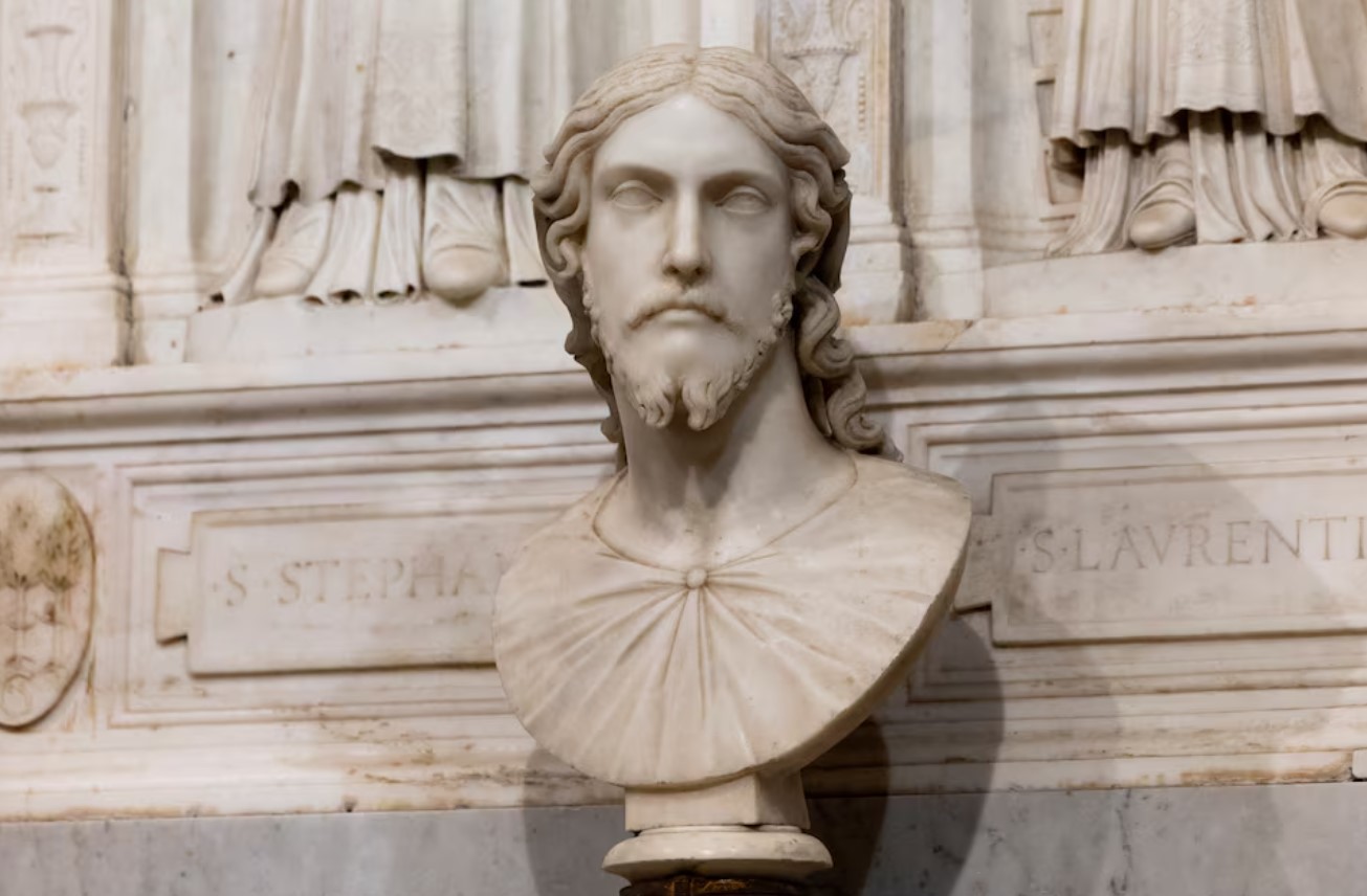 cover Italy basilica bust re-attributed to Michelangelo after centuries in obscurity
