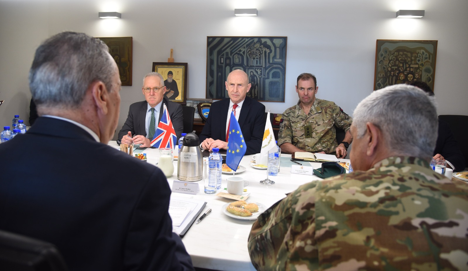 ‘Top experts’ from UK arrive in Cyprus to coordinate bases’ air defence