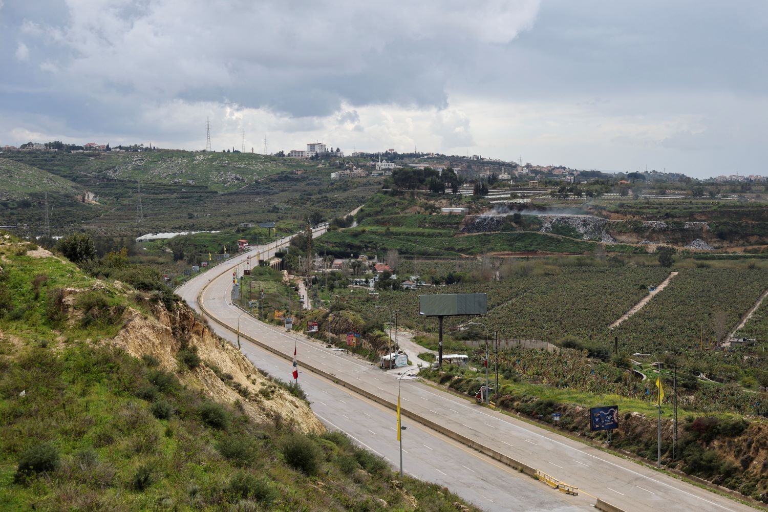 cover Israel orders destruction of bridges in Lebanon and homes near Israeli border