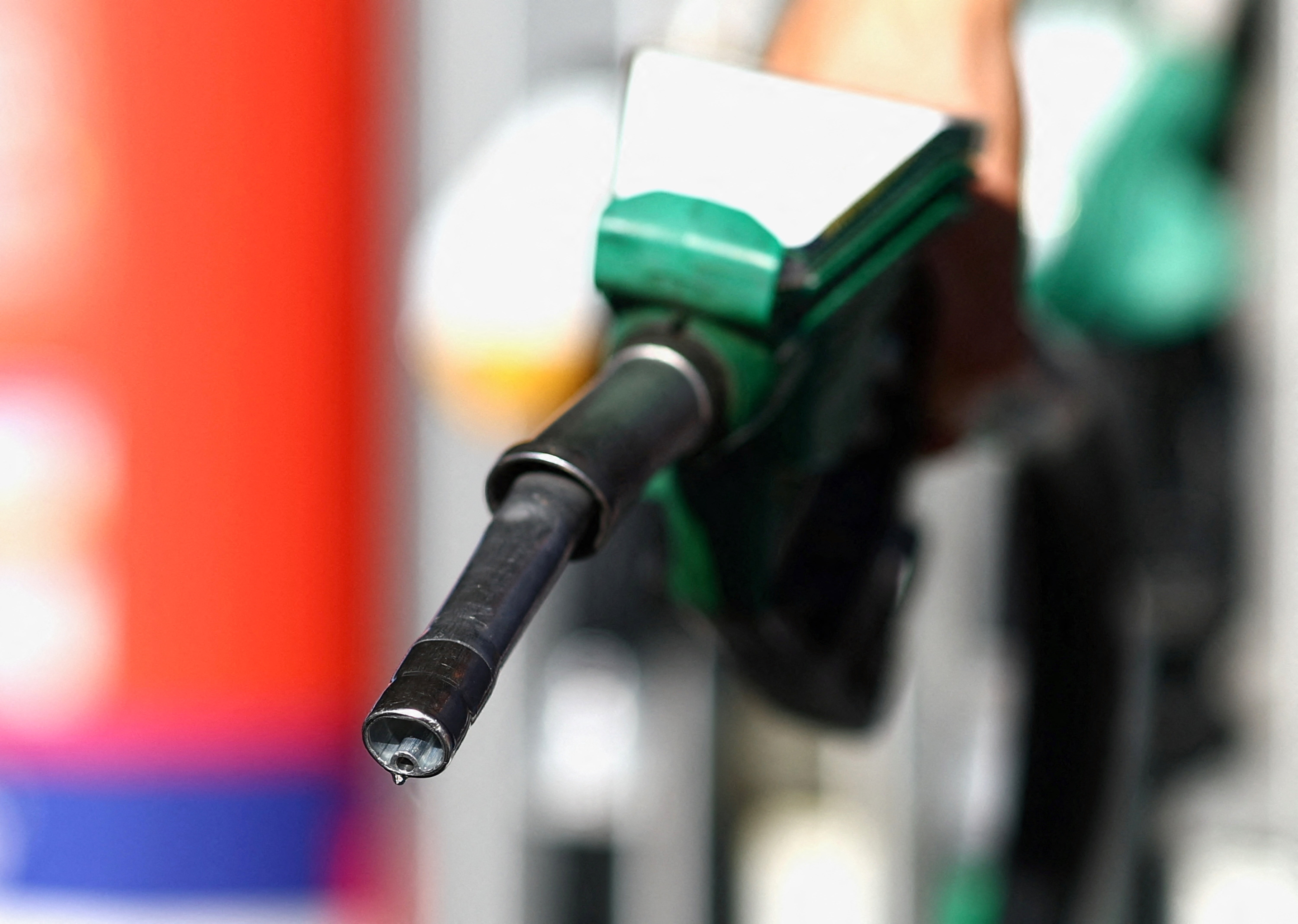 Cyprus fuel prices among Europe’s lowest, official says