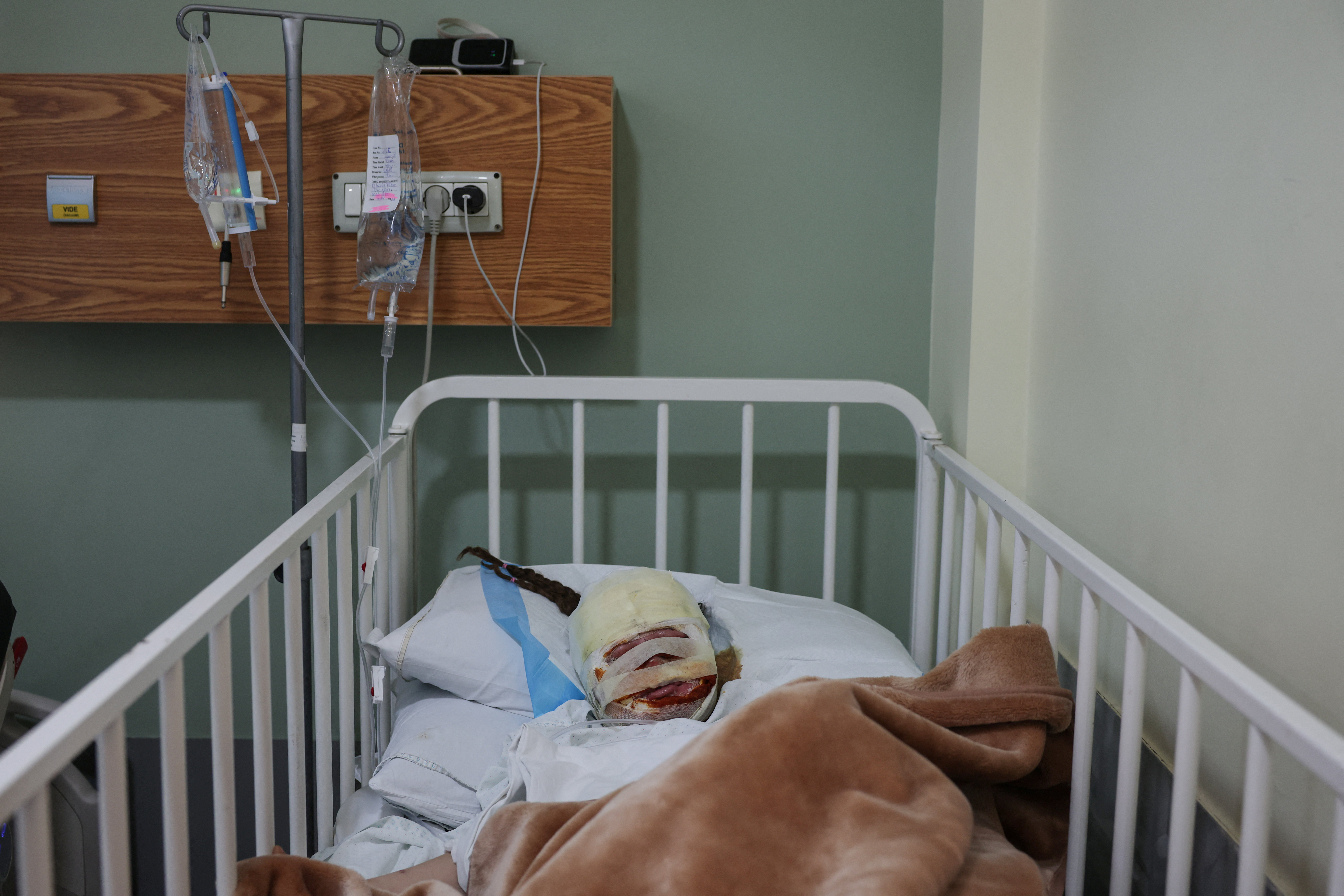 image Israeli strike kills infant girl in south Lebanon during father&#8217;s funeral