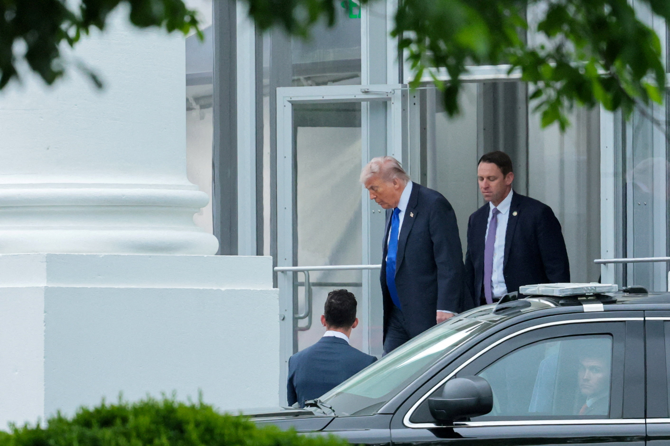 cover Iran to make offer aimed at satisfying US demands