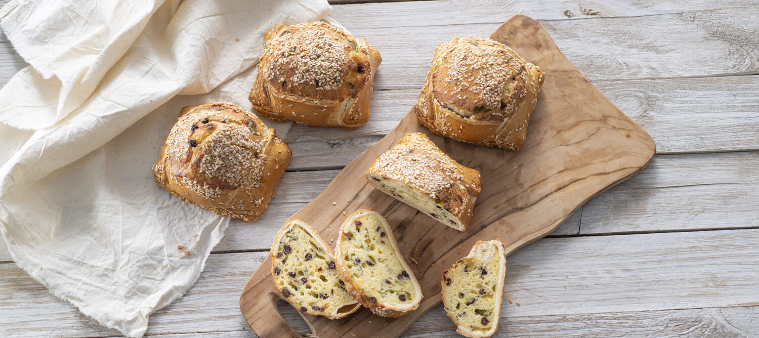 cover Flaouna preparation keeps Good Friday traditions alive