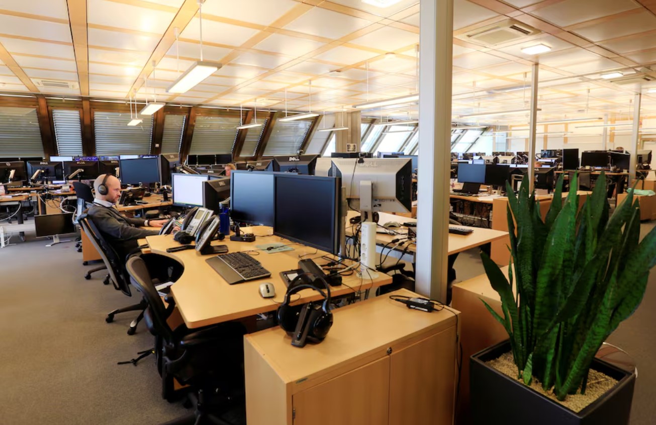 cover Norway wealth fund moves towards some AI-driven decisions but with humans in control