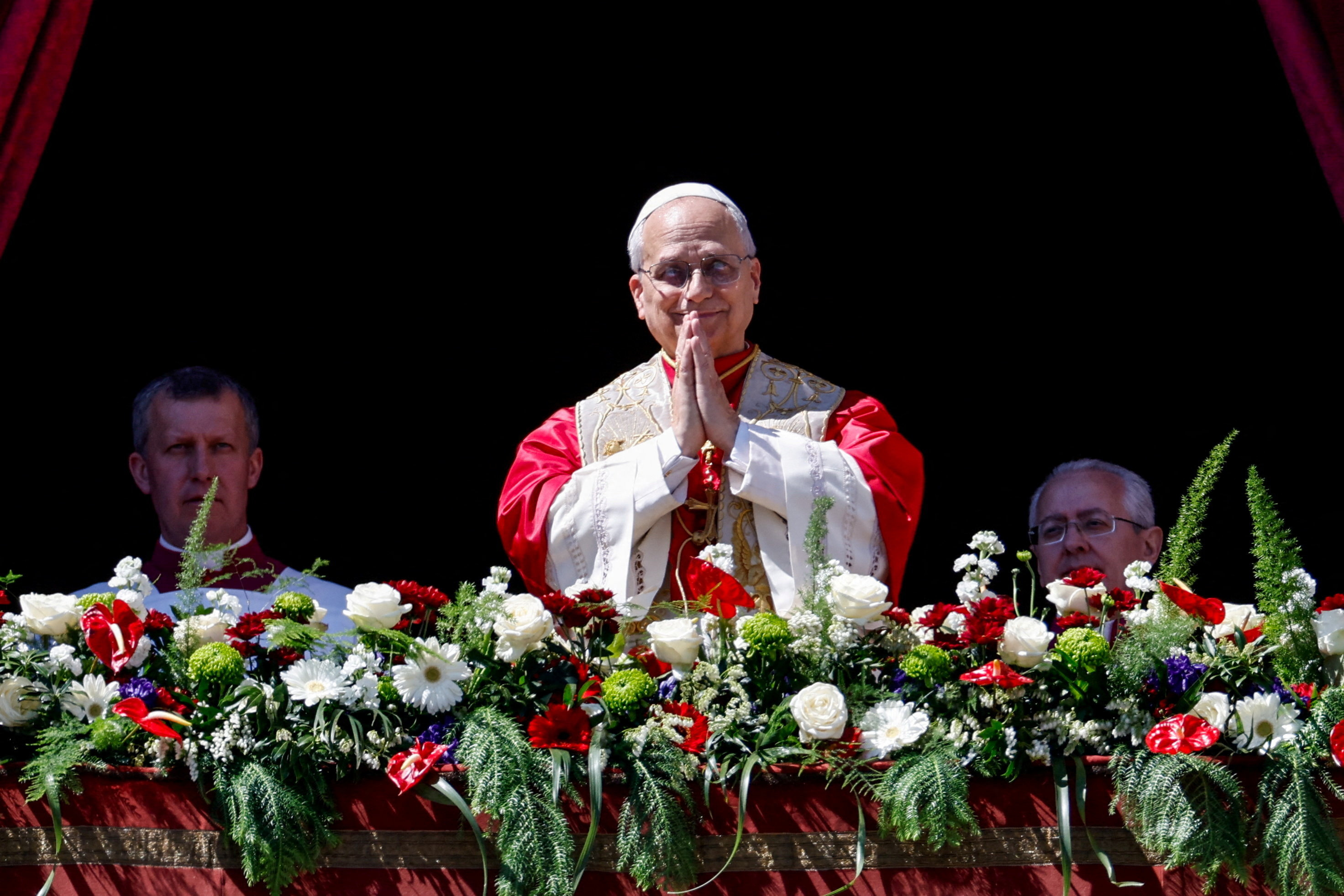 cover On Easter Sunday, Pope Leo urges world leaders to end wars