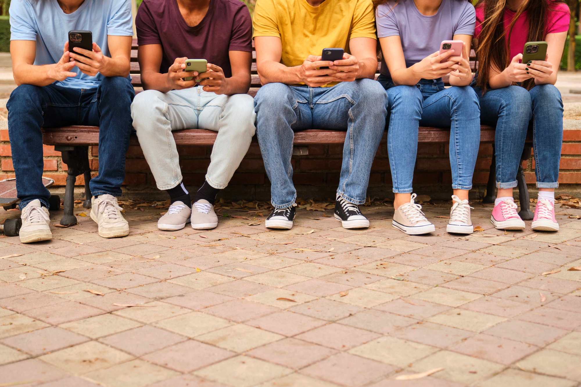 cover Greece to join global push to limit youth access to social media