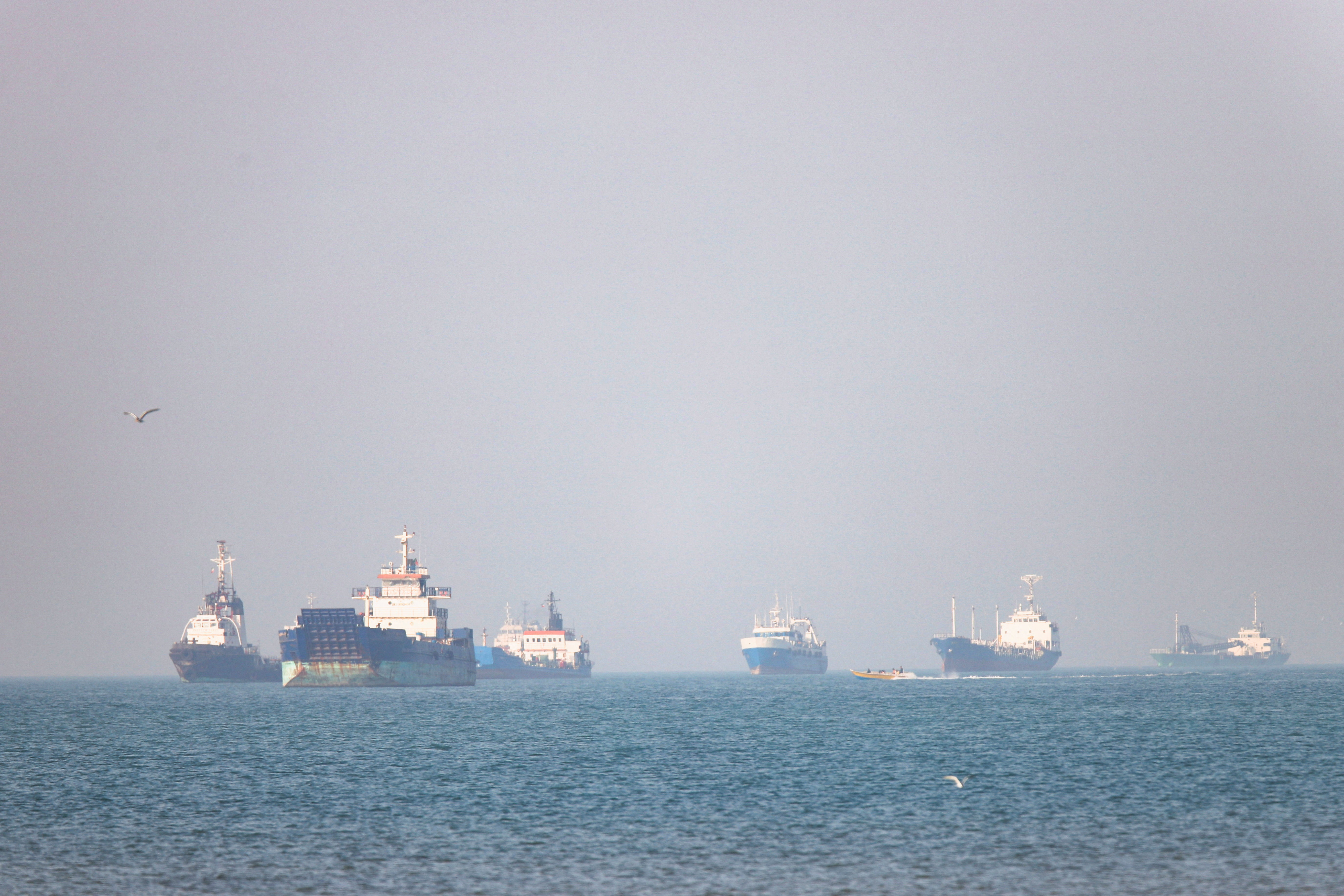 US and Iran launch new attacks as they wrestle for control of Gulf waters