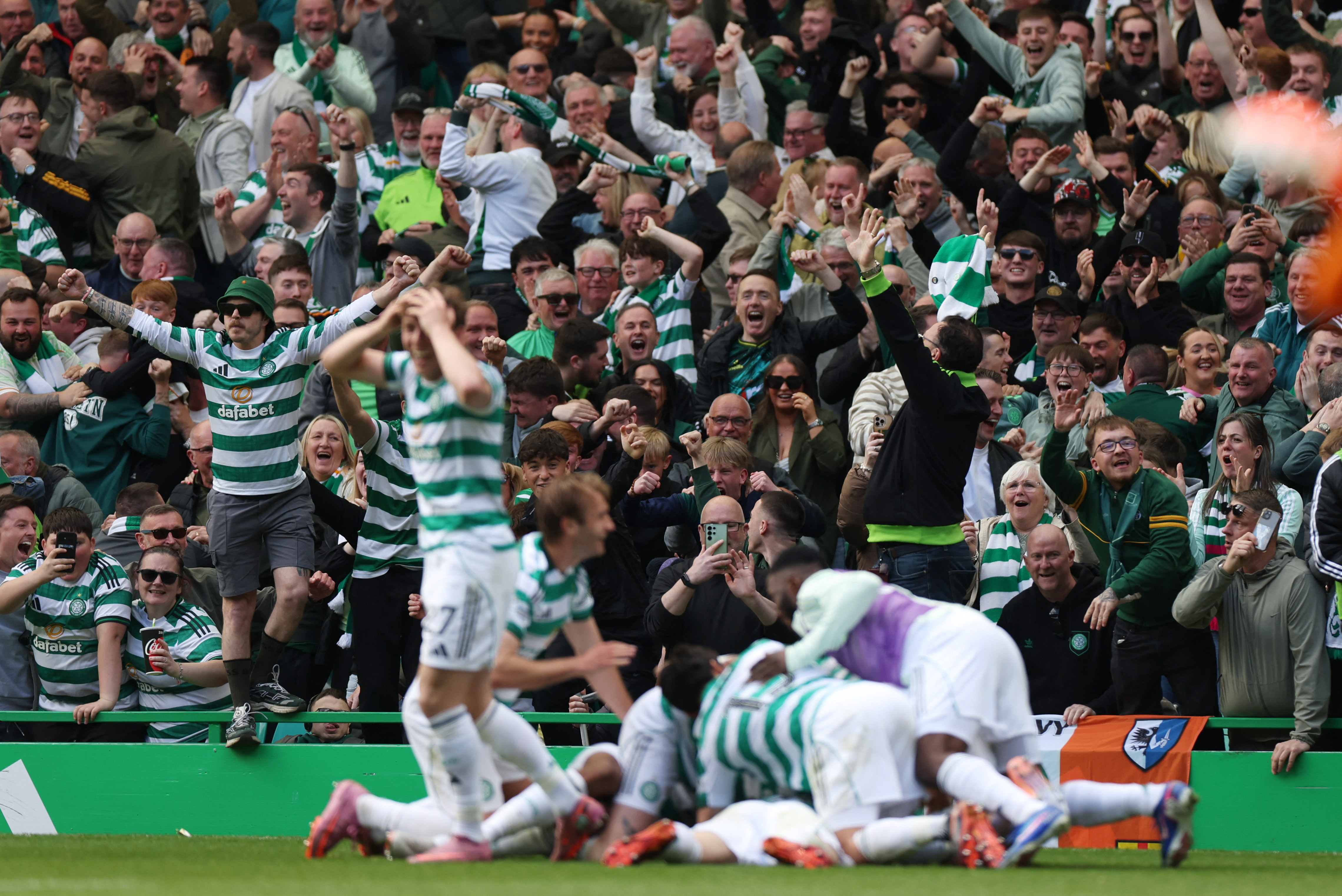 cover Celtic keep Scottish title race alive with 3-1 win over Rangers