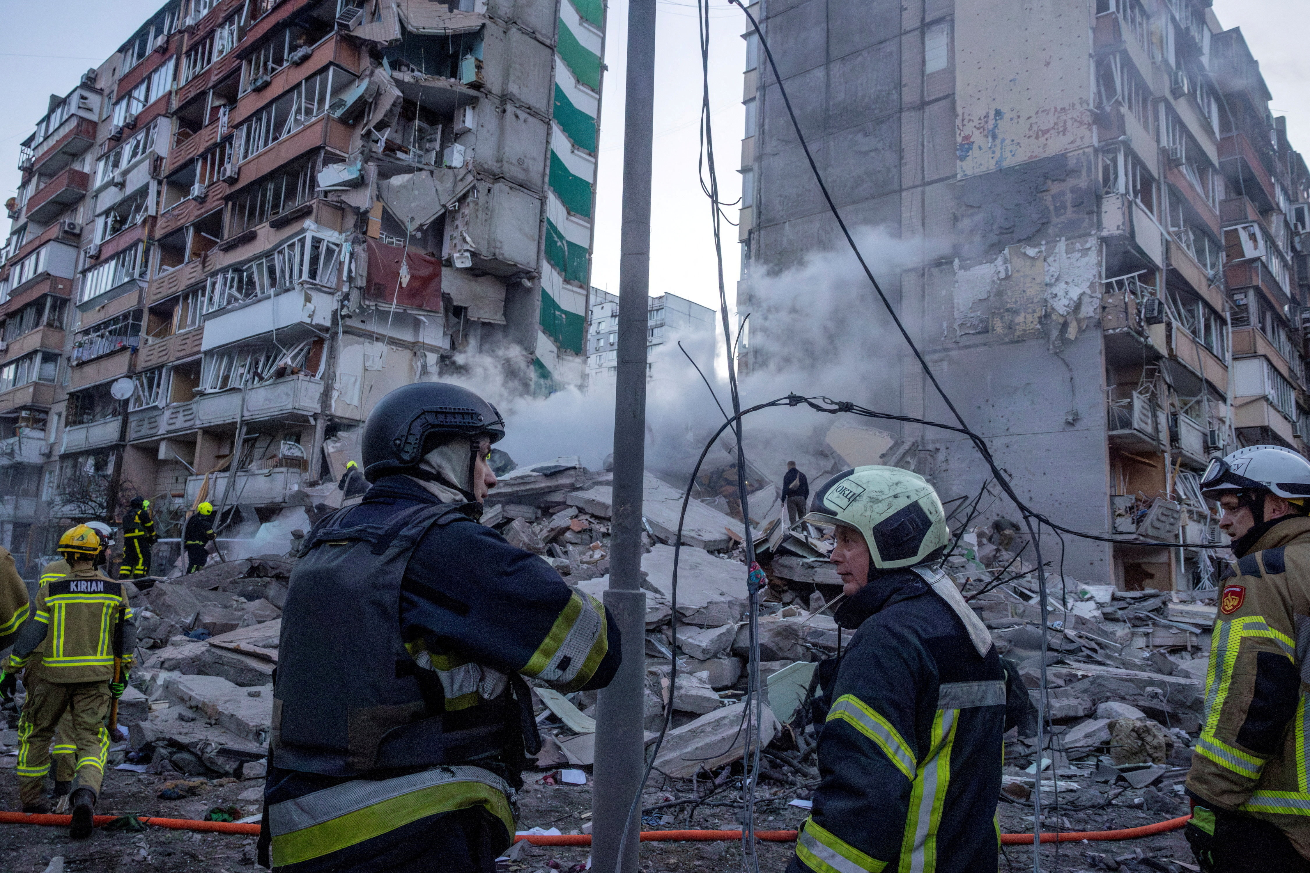 cover Russia pounds Ukraine in massive air attack