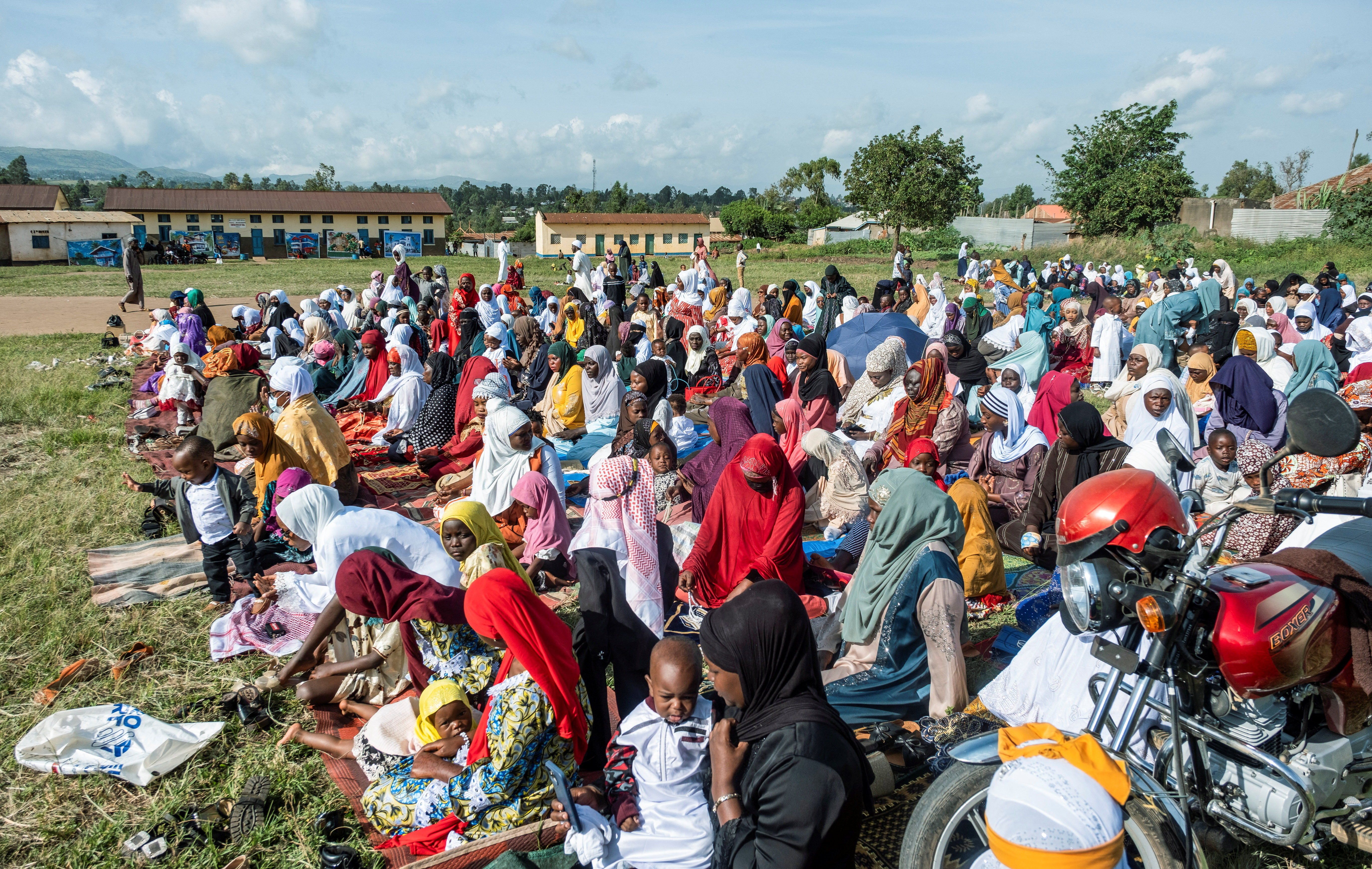 cover &#8216;Breakneck&#8217; Ebola epidemic in Congo outpaces world&#8217;s response