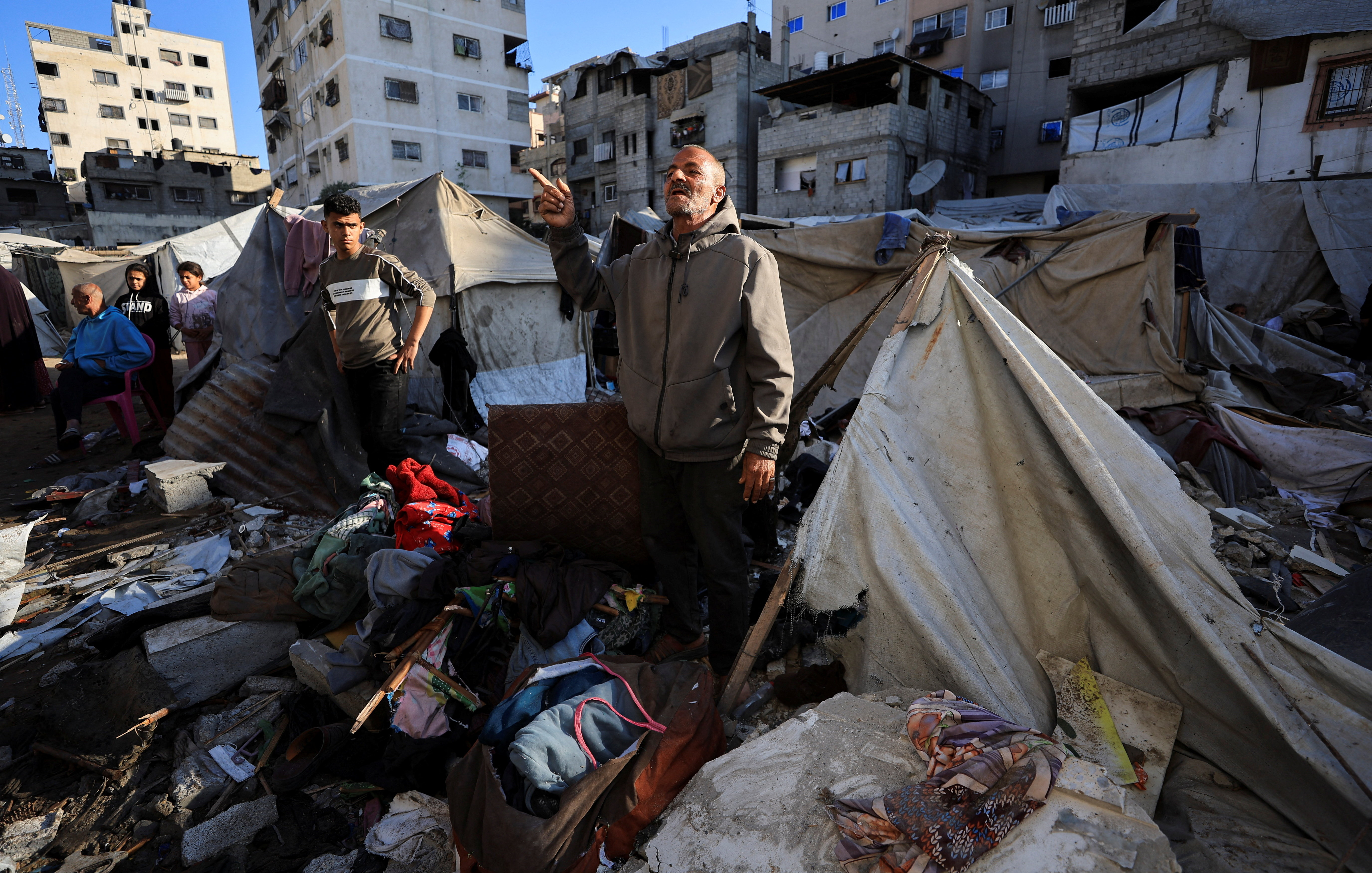 cover Netanyahu directs Israeli forces to expand Gaza control to 70 percent 