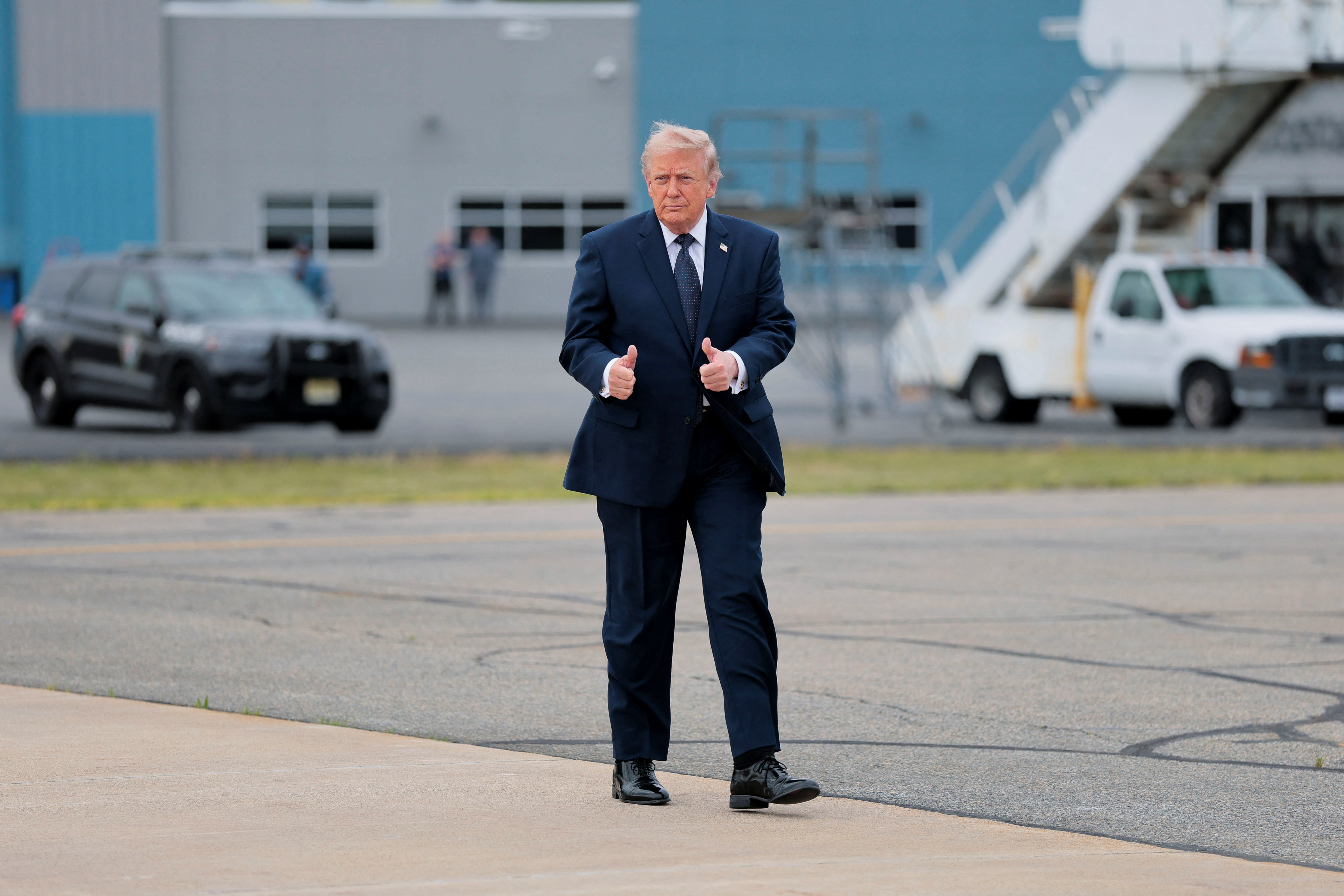 cover Trump says there is no rush for Iran deal, US blockade stays