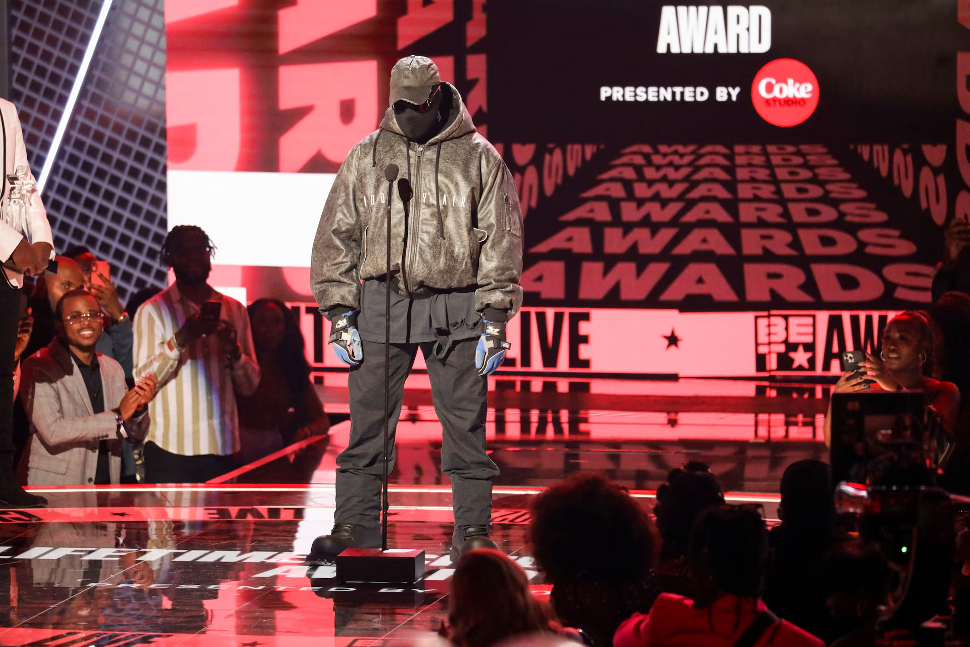 cover Kanye West performs to 118,000 in Turkey despite bans elsewhere