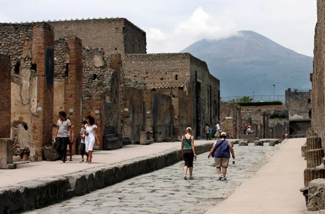 image Archaeologists use AI to generate image of Pompeii victim
