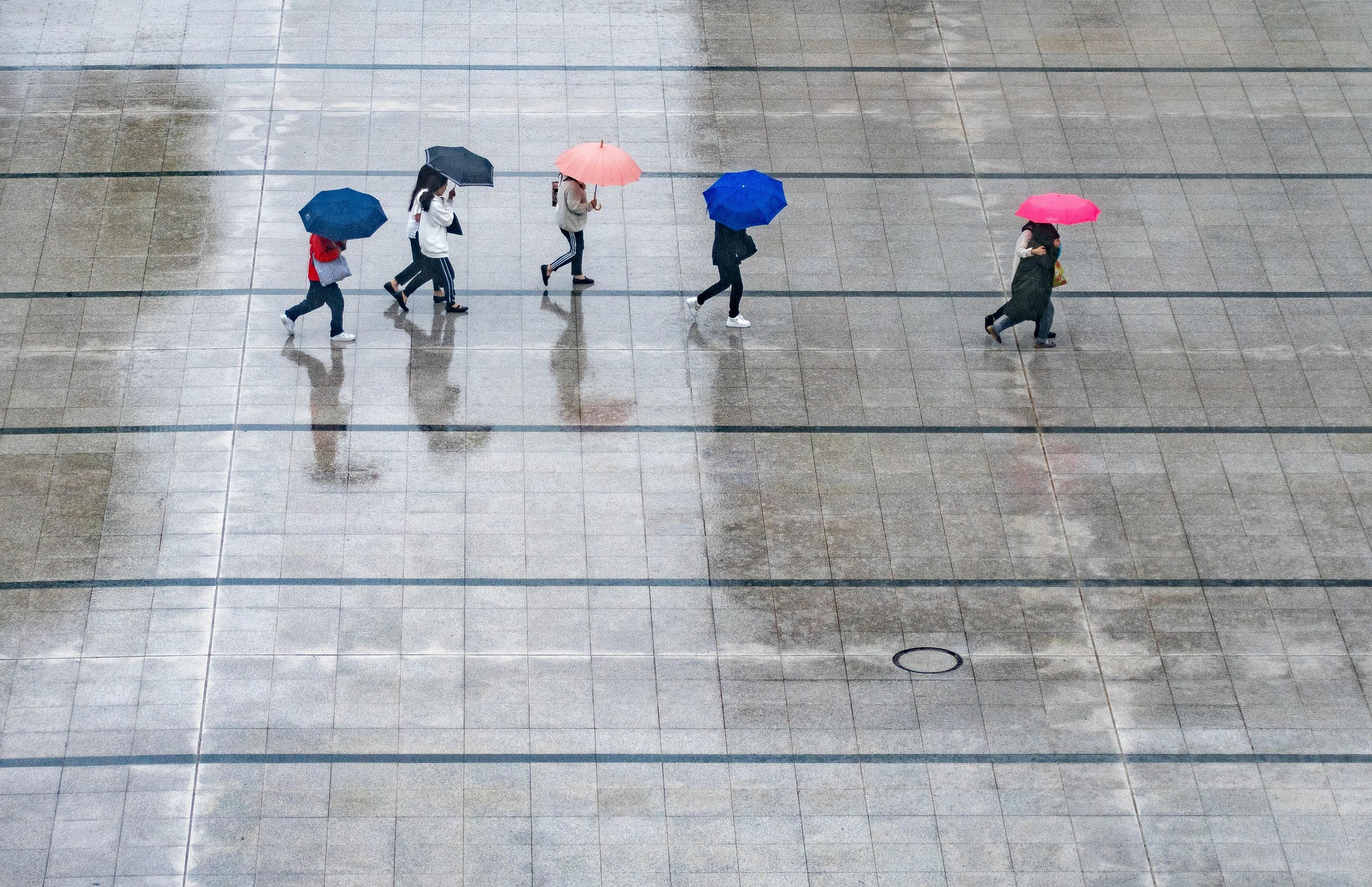 cover Unstable air mass brings afternoon showers and isolated storms
